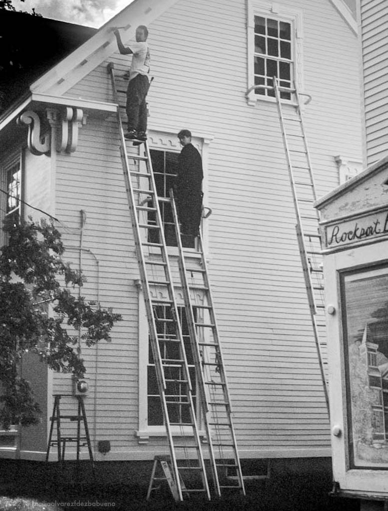 painting on heights looking the other way, artists in Rockport